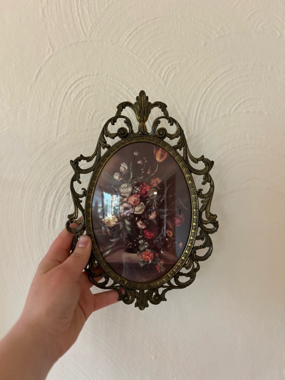 Antique Italian Ornate Oval Floral Wall Art - Brass Tone